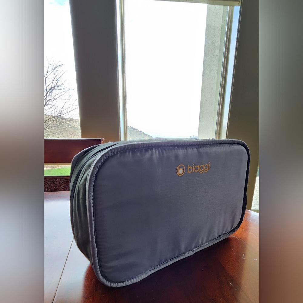 Biaggi Zipsak Boost! Expandable Roller Bag Underseat Carry-On - Picture 6 of 8